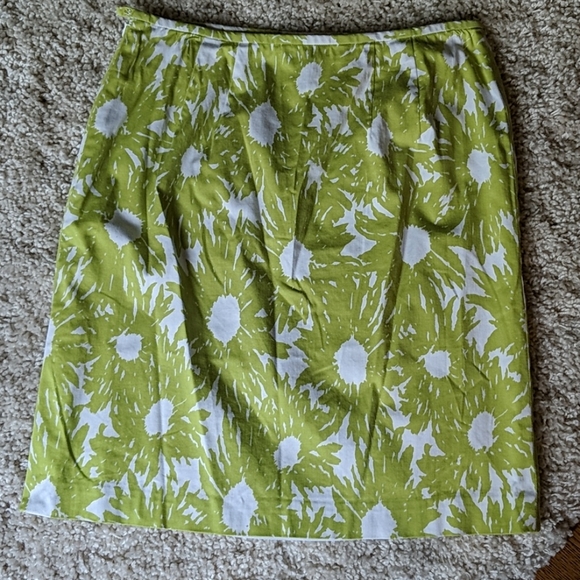 3/$15🪷Cute Talbot's skirt - Picture 2 of 5